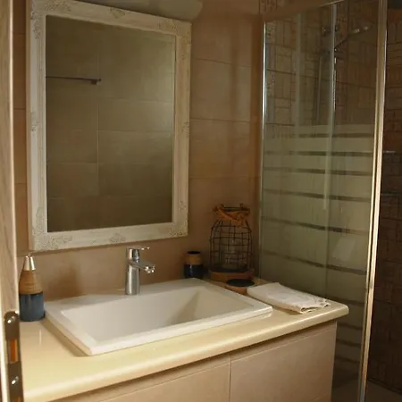 Apartment μaria αpartments Apolpaina